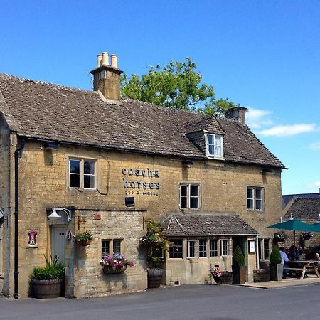 Coach & Horses Hotel Bourton-on-the-Water Екстериор снимка