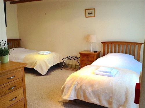 Coach & Horses Hotel Bourton-on-the-Water Екстериор снимка